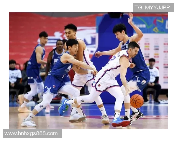 天津先行者备战新赛季，教练组布置全新战术备受期待