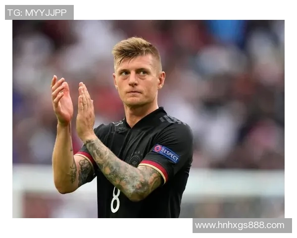 克罗斯领衔战术革新助力球队重塑辉煌的传奇之路